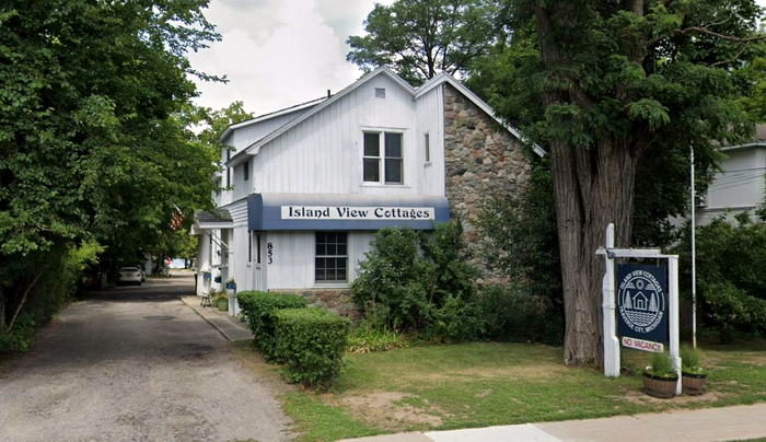 Island View Cottages (Bay Bank Motel) - Web Listing (newer photo)
